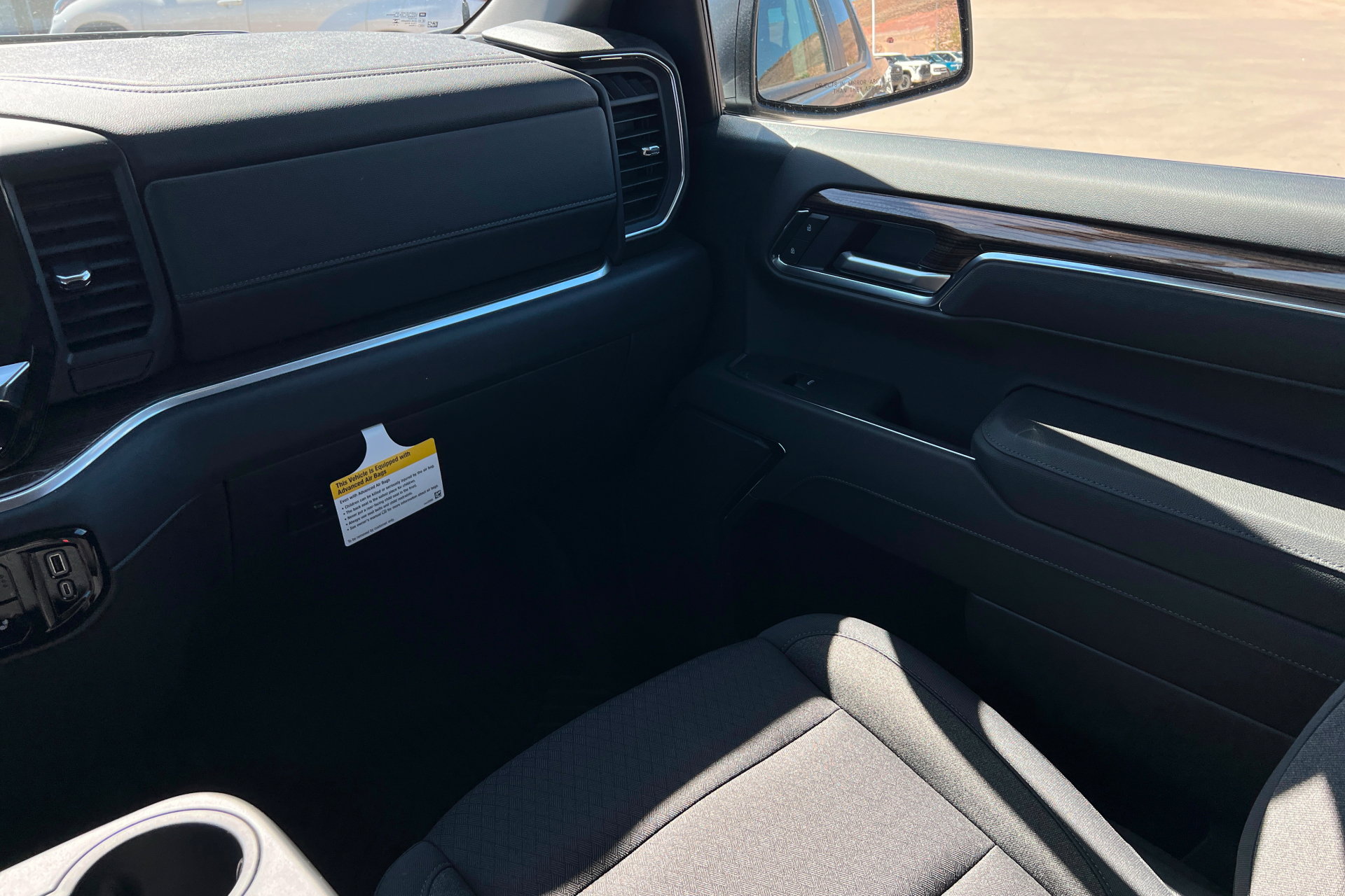 New 2026 Chevrolet Silverado 1500 LT w/ Z71 Off-Road Package AWD/4WD image 11