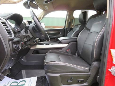 Used 2019 RAM 2500 Laramie AWD/4WD image 4