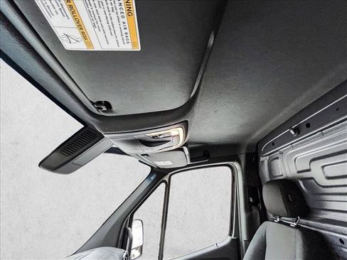 Used 2025 Mercedes-Benz Sprinter 2500 image 16