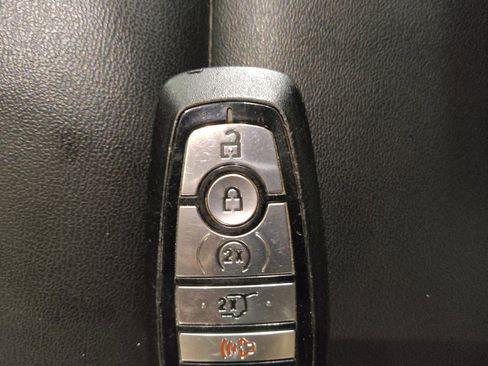 Used 2021 Ford Explorer XLT w/ Equipment Group 202A RWD image 32