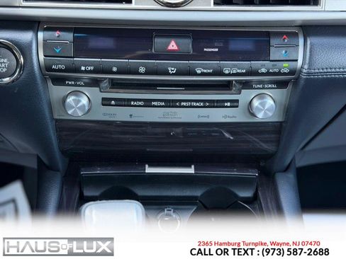 Used 2013 Lexus LS 460 AWD image 28