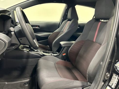 Used 2025 Toyota Corolla SE FWD image 11