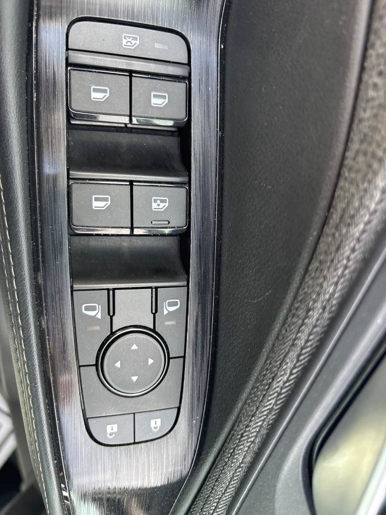 Used 2023 Nissan Rogue SV AWD/4WD image 20