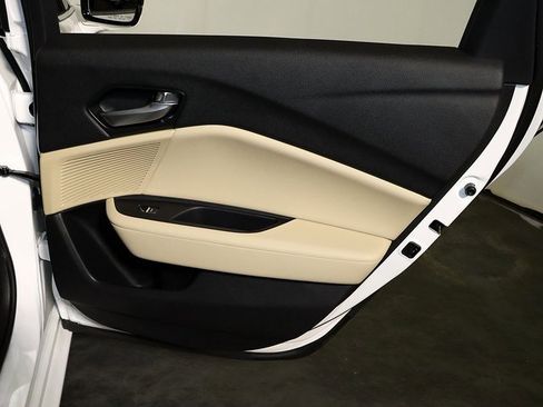 Used 2025 Acura TLX w/ Technology Package image 29