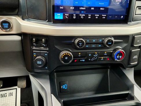 Used 2024 Ford F250 XLT w/ XLT Premium Package AWD/4WD image 17