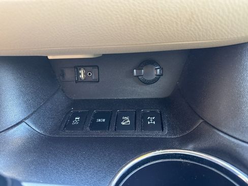 Used 2016 Toyota Highlander XLE AWD/4WD image 26