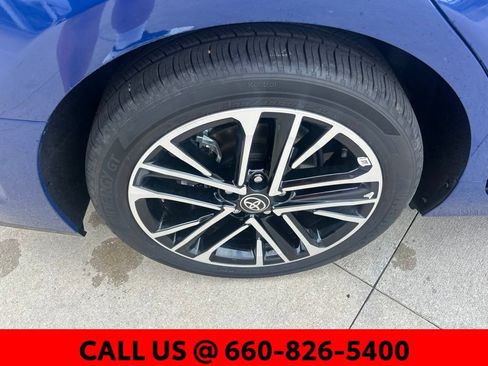 Used 2025 Toyota Camry XLE w/ Premium Package AWD/4WD image 9