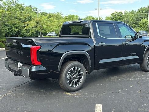 New 2026 Toyota Tundra Limited AWD/4WD image 32