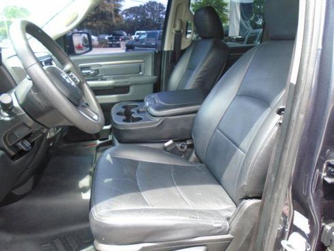 Used 2017 RAM 1500 Classic SLT image 19