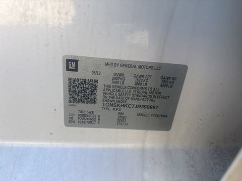 Used 2018 Chevrolet Suburban LT w/ LT Signature Package AWD/4WD image 44