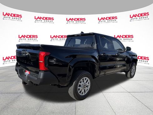 Used 2025 Toyota Tacoma SR image 5
