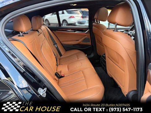 Used 2018 BMW 530e xDrive w/ M Sport Package 2 image 22