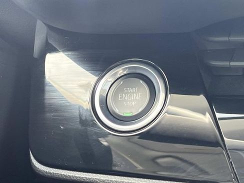 Used 2024 Buick Envision Avenir image 30