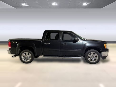 Used 2012 GMC Sierra 1500 SLT w/ LPO, Deluxe Chrome Package AWD/4WD image 8