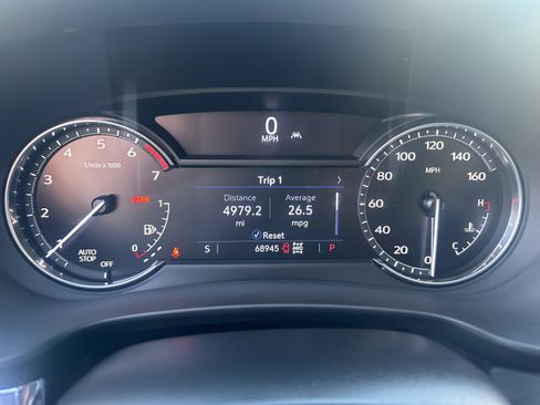 Used 2022 Cadillac XT4 Luxury w/ Cold Weather Package image 13