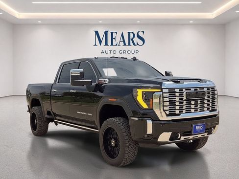Used 2024 GMC Sierra 2500 Denali w/ Denali Reserve Package AWD/4WD image 7