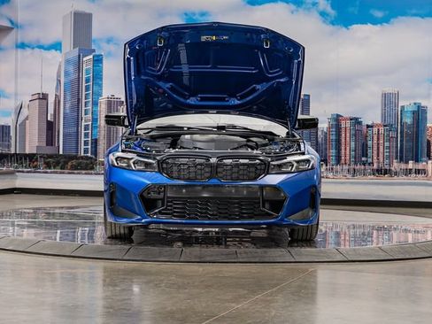 Used 2026 BMW M340i w/ Shadowloine Package RWD image 4