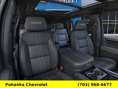 New 2026 Chevrolet Suburban High Country AWD/4WD image 16