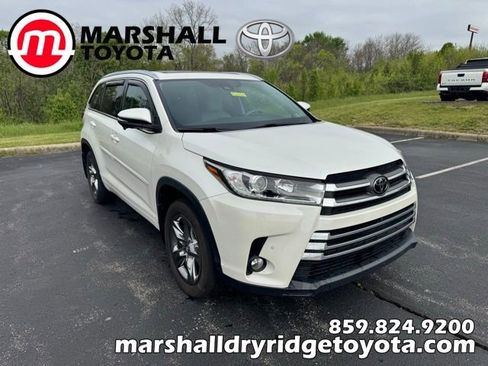 Used 2018 Toyota Highlander Limited Platinum image 1