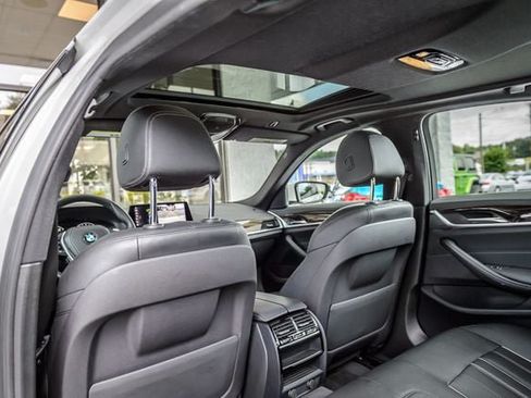 Used 2019 BMW 530i w/ Convenience Package RWD image 44