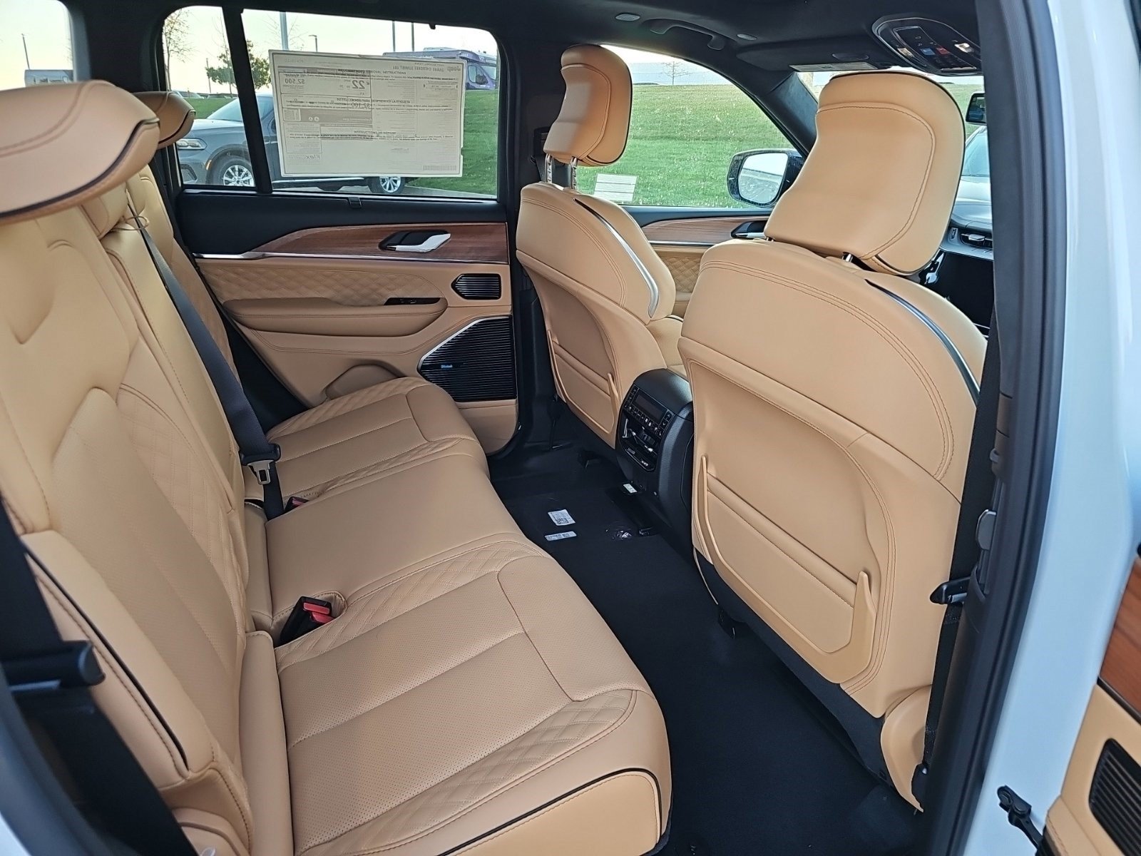 New 2027 Jeep Grand Cherokee Summit AWD/4WD image 15