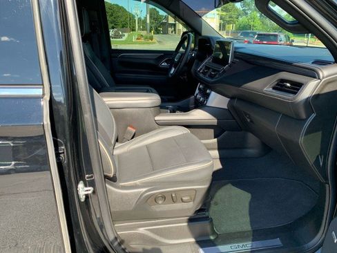 Used 2022 GMC Yukon SLT w/ SLT Premium Package RWD image 18
