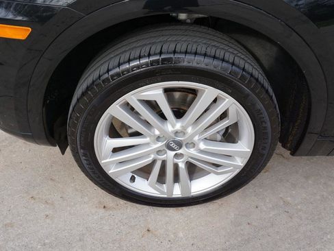 Used 2018 Audi Q5 2.0T Premium Plus image 9