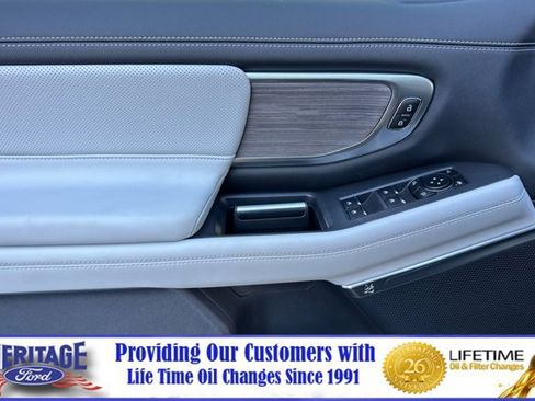 New 2026 Ford Expedition Platinum image 11