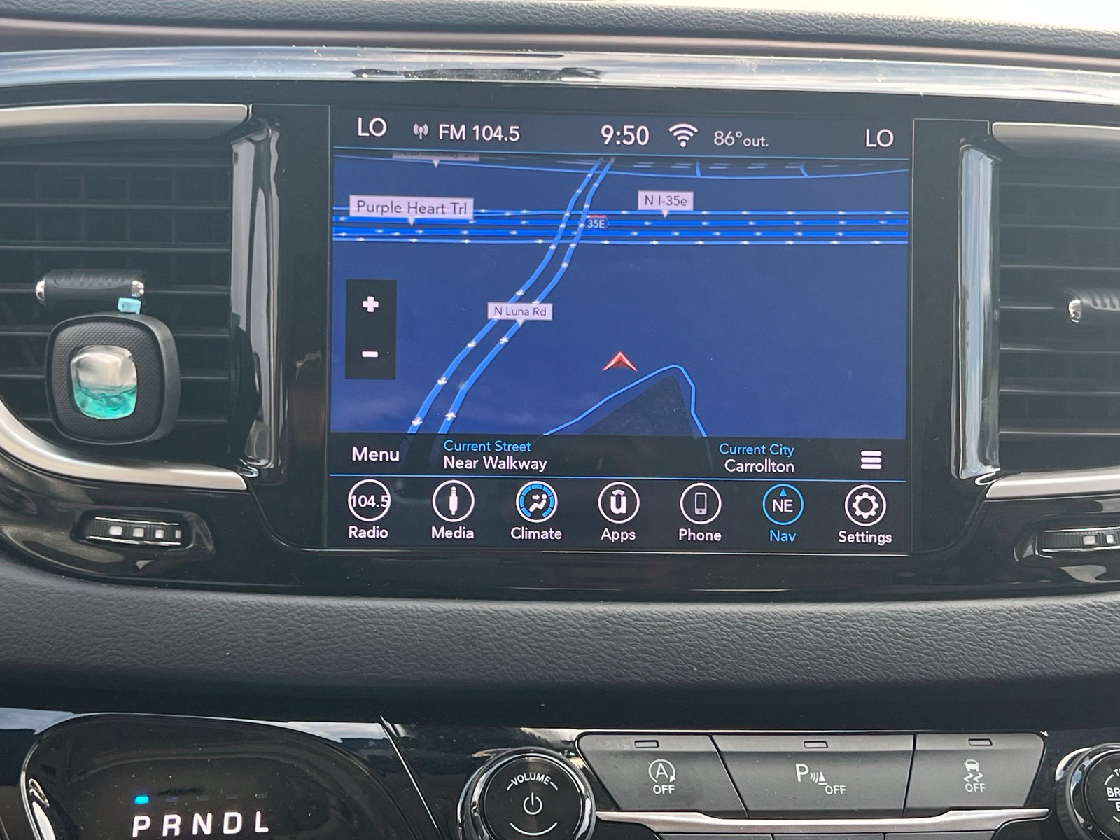 Used 2018 Chrysler Pacifica Touring Plus w/ Tire & Wheel Group FWD image 32