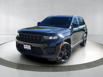 Used 2024 Jeep Grand Cherokee Altitude