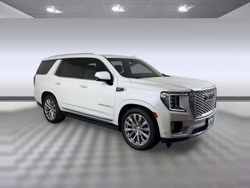 Used 2024 GMC Yukon Denali w/ Denali Reserve Package AWD/4WD image 7