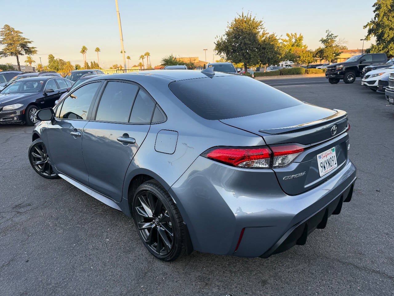 Used 2025 Toyota Corolla SE w/ SE Premium Package FWD image 6