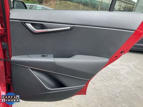 Used 2024 Kia Niro EX Touring image 59