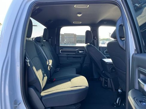 Certified 2025 RAM 2500 Big Horn AWD/4WD image 16