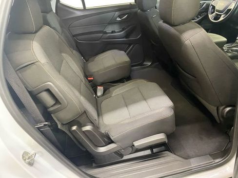 Certified 2021 Chevrolet Traverse LT image 19