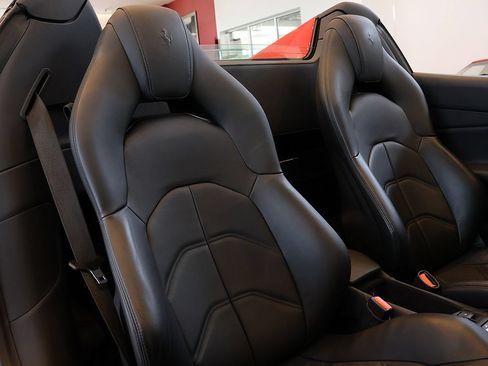 Certified 2018 Ferrari 488 Spider RWD image 31