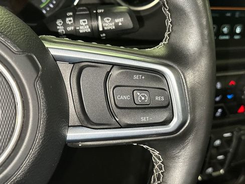 Used 2022 Jeep Wrangler Unlimited Sahara w/ Cold Weather Group AWD/4WD image 21