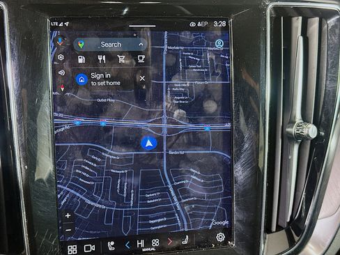 Used 2024 Volvo S60 B5 Core image 22