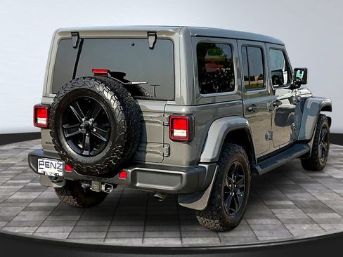 Used 2021 Jeep Wrangler Unlimited Sahara AWD/4WD image 7