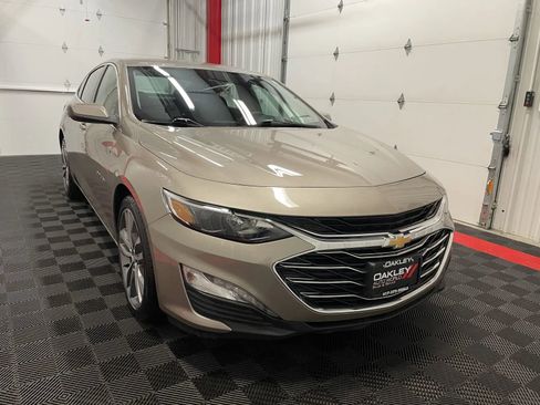 Used 2025 Chevrolet Malibu LT FWD image 6