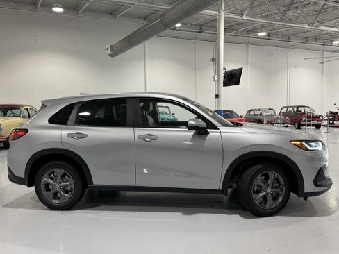 New 2026 Honda HR-V LX image 3