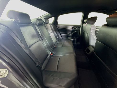 Used 2018 Honda Accord Sport image 27