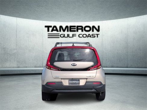 Used 2020 Kia Soul EX image 4