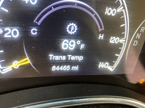 Used 2020 Jeep Grand Cherokee Laredo image 21