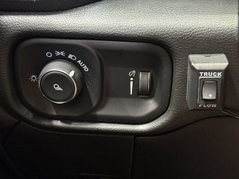 Used 2021 RAM 2500 Tradesman AWD/4WD image 27