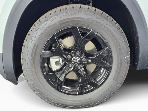 New 2026 Volkswagen Atlas Peak Edition AWD/4WD image 11