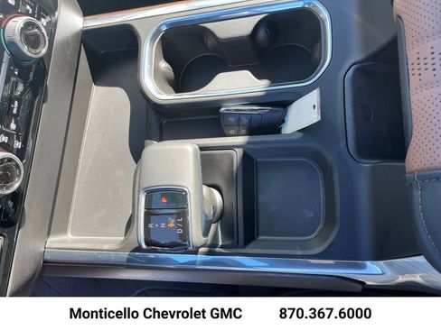 New 2026 Chevrolet Silverado 1500 High Country AWD/4WD image 19