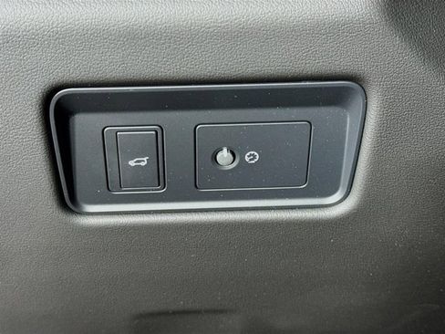 New 2026 Jaguar F-PACE R-Dynamic S image 10