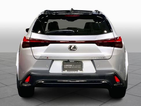 Certified 2025 Lexus UX 300h F SPORT Handling image 5