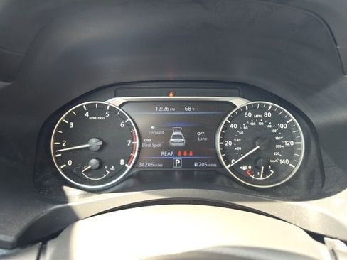 Used 2025 Nissan Altima 2.5 SV FWD image 13